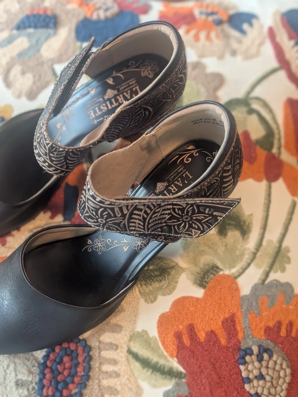 Spring Step L'ARTISTE  Black Floral-Trim Ankle Strap Heels  Style Toolie Size 42